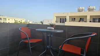 137 AN - Stay ZEA Studio