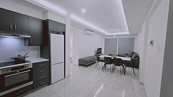 136 LCA - Stay Aquamarine Apartment