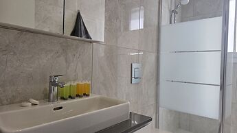 136 LCA - Stay Aquamarine Apartment