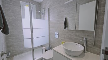 136 LCA - Stay Aquamarine Apartment