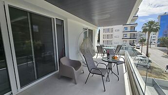 136 LCA - Stay Aquamarine Apartment