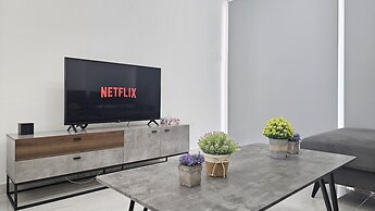 136 LCA - Stay Aquamarine Apartment