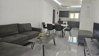 136 LCA - Stay Aquamarine Apartment