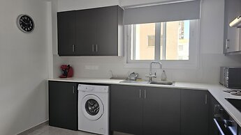 136 LCA - Stay Aquamarine Apartment