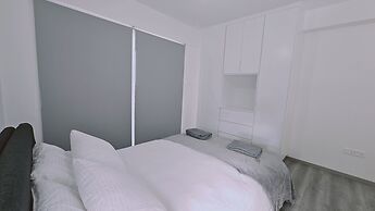 136 LCA - Stay Aquamarine Apartment