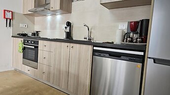 133 DRO - Stay Akoni House