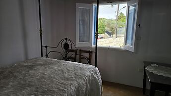 133 DRO - Stay Akoni House