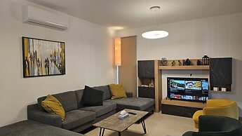 132 LCA - Stay Diamond Apartment