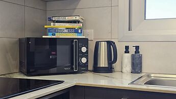 130 LCA -stay Digital Den Apartment