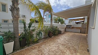 41 PRO - Stay Blue Bay Villa