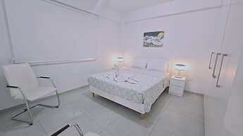 145 NIC - Stay Historia Apartment