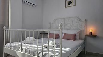 143 LCA - Stay Kastella Beach Apartment