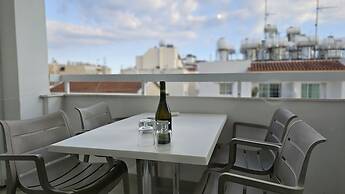 138 LCA - Stay Amphora Apartment