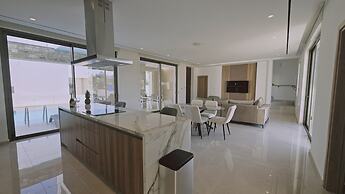 146 4 AN - Stay Oasis Luxury Villa