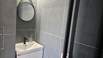 129 PAP - Stay Aphrodite Apartment