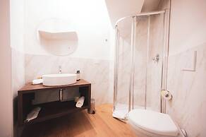 Carlo Felice Boutique Hotel