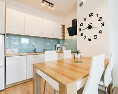 Lissa by Baltic Home