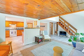 Near Mystery Falls: Marblemount Cabin w/ Fireplace