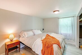 Near Mystery Falls: Marblemount Cabin w/ Fireplace