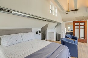 Port Clinton Home w/ Lake View - Walk to Beach!