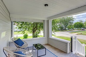 Port Clinton Home w/ Lake View - Walk to Beach!