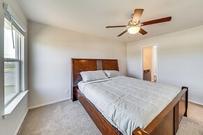 San Antonio Home w/ Pool Access: 11 Mi to Seaworld