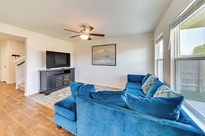 San Antonio Home w/ Pool Access: 11 Mi to Seaworld