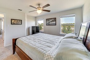 San Antonio Home w/ Pool Access: 11 Mi to Seaworld