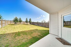 San Antonio Home w/ Pool Access: 11 Mi to Seaworld