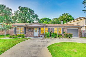 Fort Walton Beach Home w/ Pool: 5 Mi to Beach!