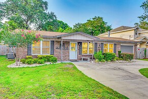 Fort Walton Beach Home w/ Pool: 5 Mi to Beach!