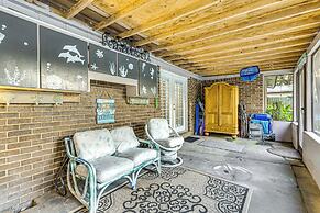 Fort Walton Beach Home w/ Pool: 5 Mi to Beach!