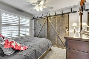 Fort Walton Beach Home w/ Pool: 5 Mi to Beach!