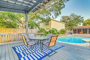 Fort Walton Beach Home w/ Pool: 5 Mi to Beach!