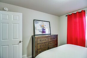 13 Mi to Dtwn Fargo: North Dakota Family Home!