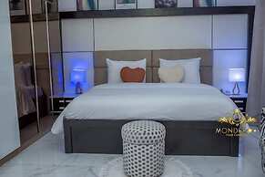 MONDEESTARS LUXURY HOME