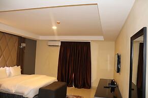 Delad Hotel and Suites
