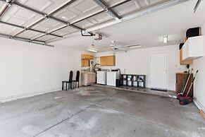 Beautifully Renovated Glendale Retreat 3 Bedroom Home by RedAwning