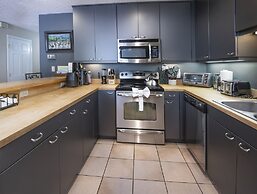 Scorpio 103 4 Bedroom Condo by RedAwning