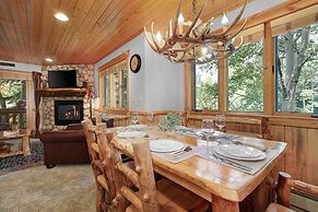 Timber Wolf Lodge 10d 2 Bedroom Condo by RedAwning