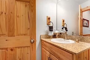 Timber Wolf Lodge 10d 2 Bedroom Condo by RedAwning