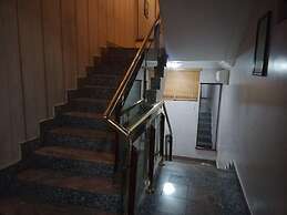 Le Ville Hotel and Suites