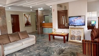 Le Ville Hotel and Suites