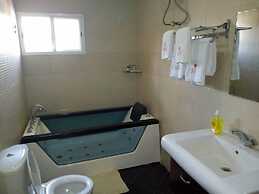 Le Ville Hotel and Suites