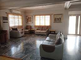 Le Ville Hotel and Suites