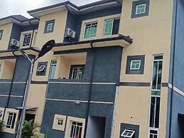 Zucchini Hotel and Apartment