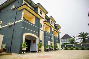 Zucchini Hotel and Apartment