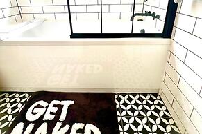 Brand New Coastal Breeze -family Friendly- Parking