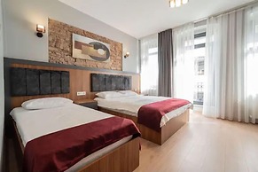 Luull's Galata Apartement
