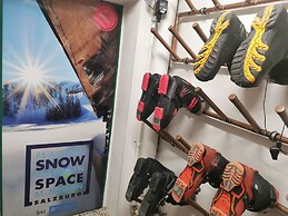 Flo's Design Suite, Rooms & Breakfast